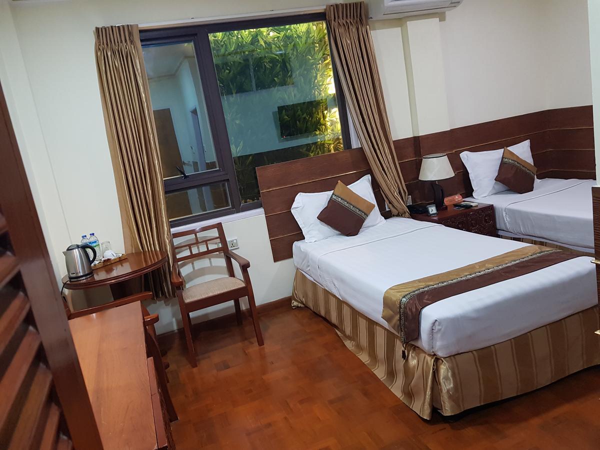 Yadanarbon Hotel