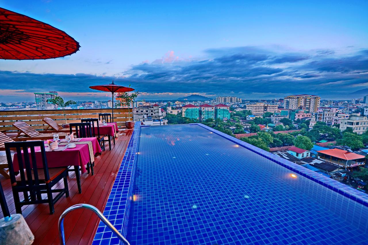 Yadanarbon Hotel