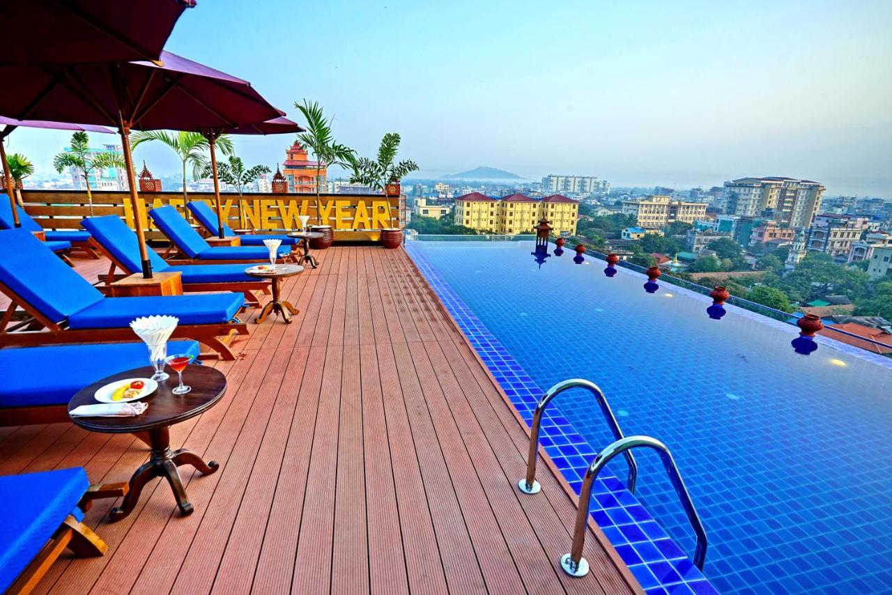 Yadanarbon Hotel 3*