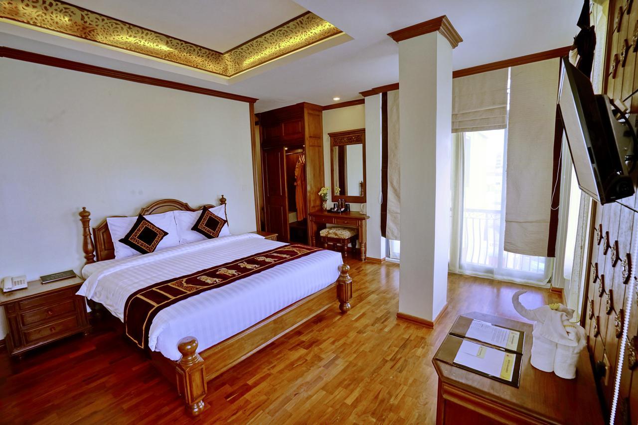 Hotel Yadanarbon 3*