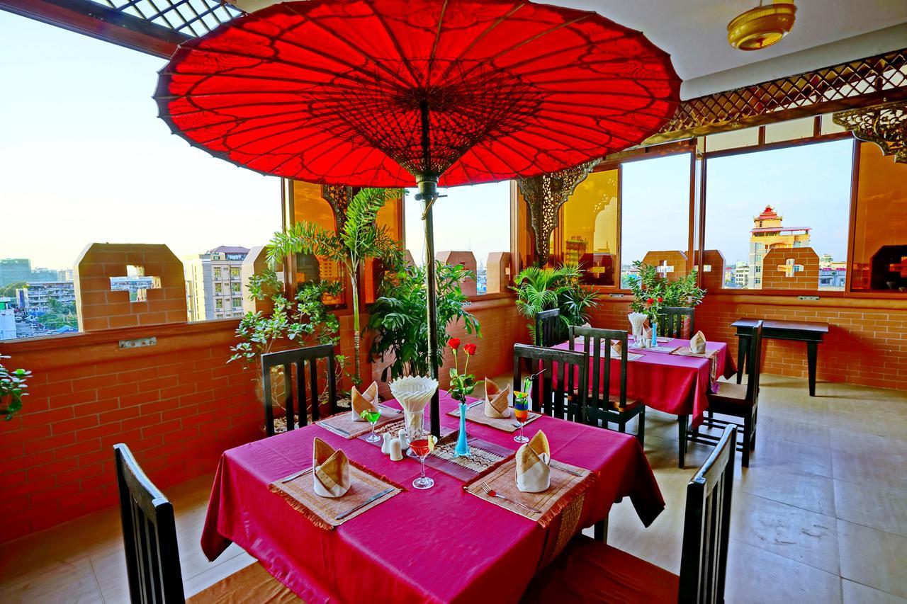 โรงแรมยาดานาร์บอน โรงแรม 3*