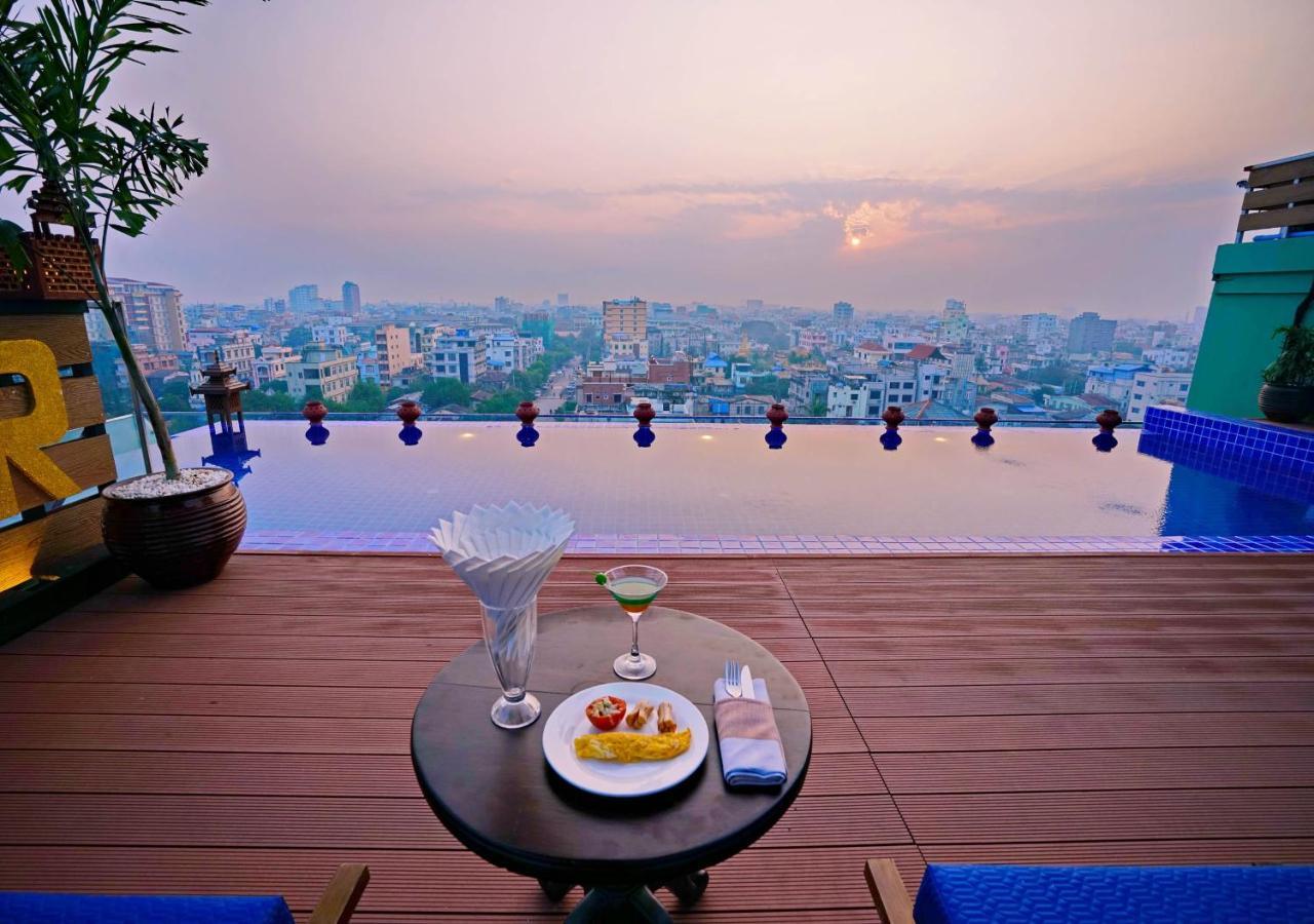 Yadanarbon Hotel